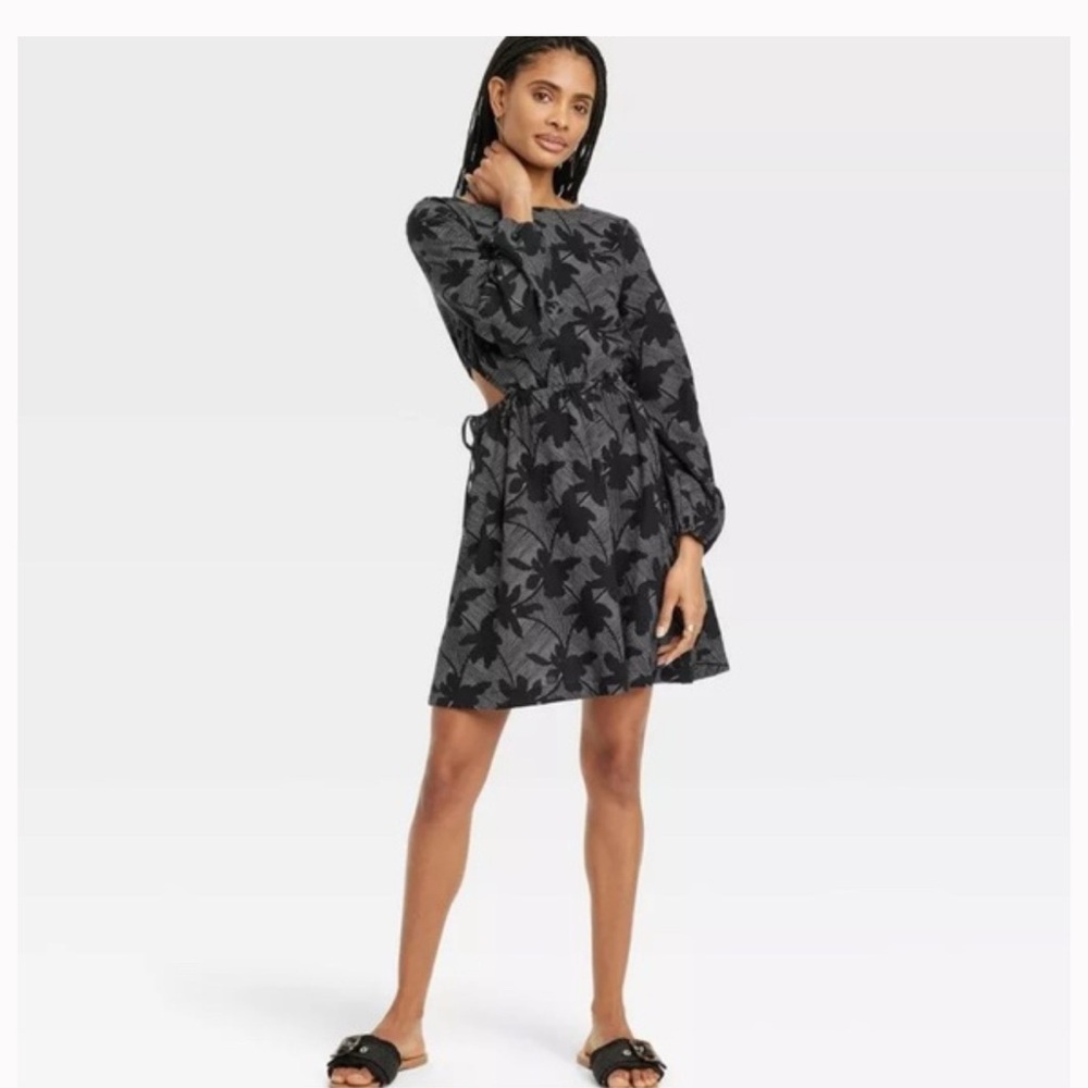 Women’s Balloon Long Sleeve Mini A-Line Dress – Universal Thread Black Floral L
